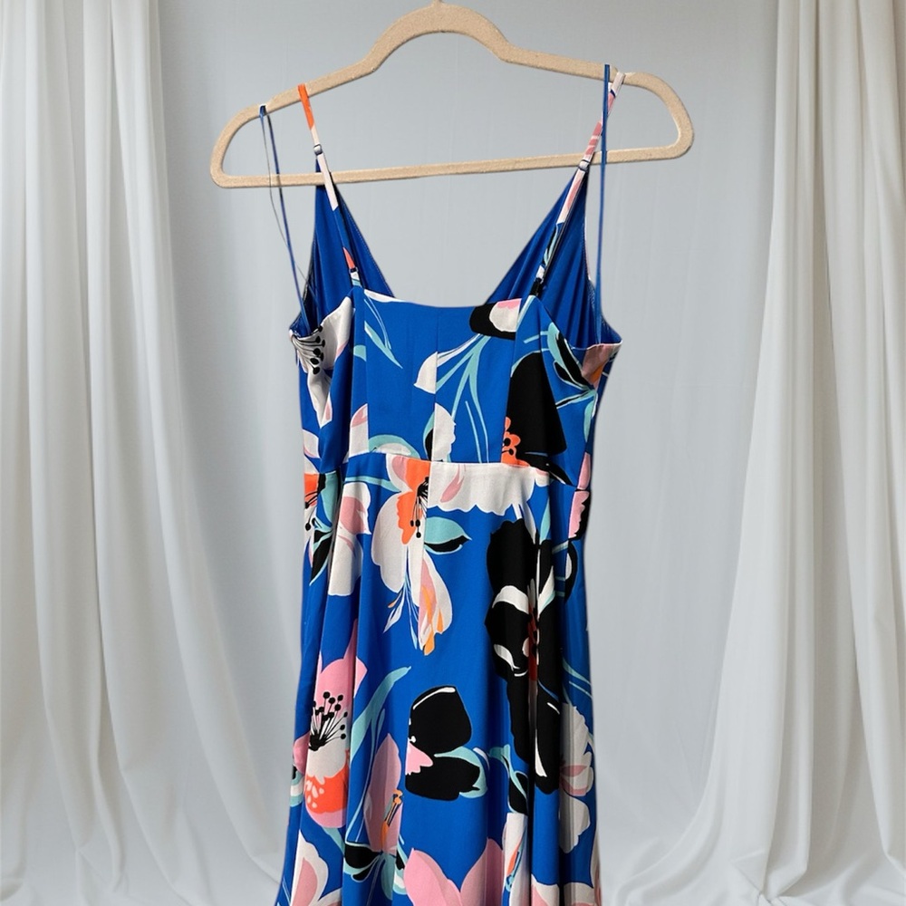Floral Print Express Dress - Picture 2 of 4